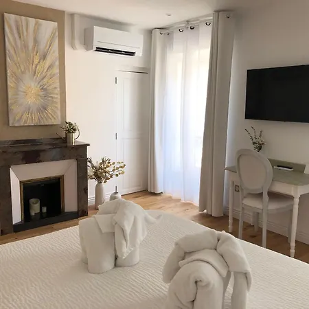Le Coeur De La Bastide - Adult Only Bed & Breakfast