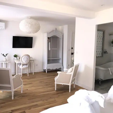 Le Coeur De La Bastide - Adult Only 3*