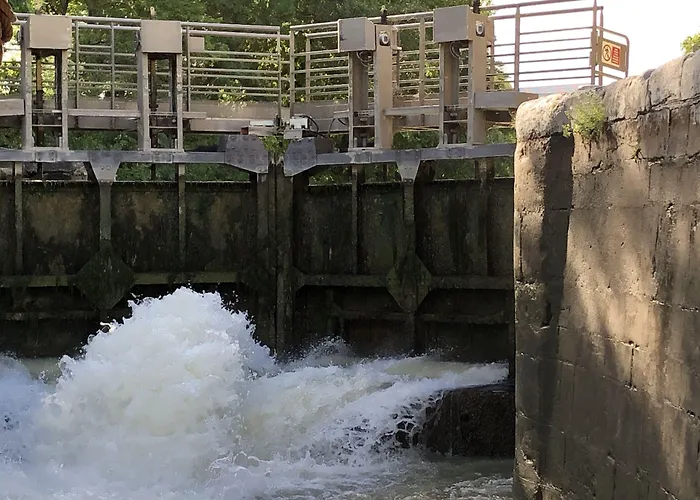 Alojamento de Acomodação e Pequeno-almoço Le Coeur De La Bastide - Adult Only Carcassonne